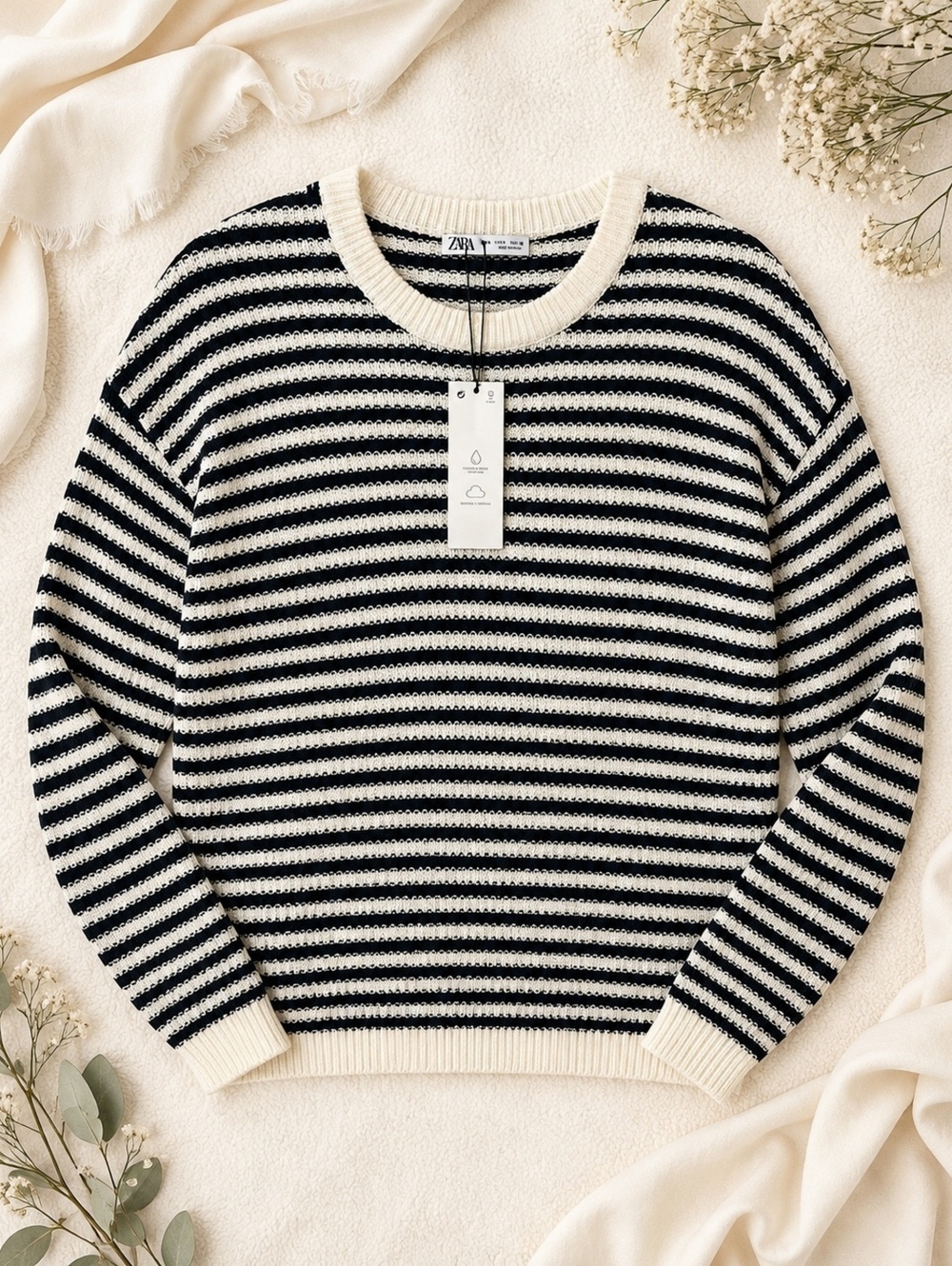 Zara Striped Knit Sweater L Black White Striped